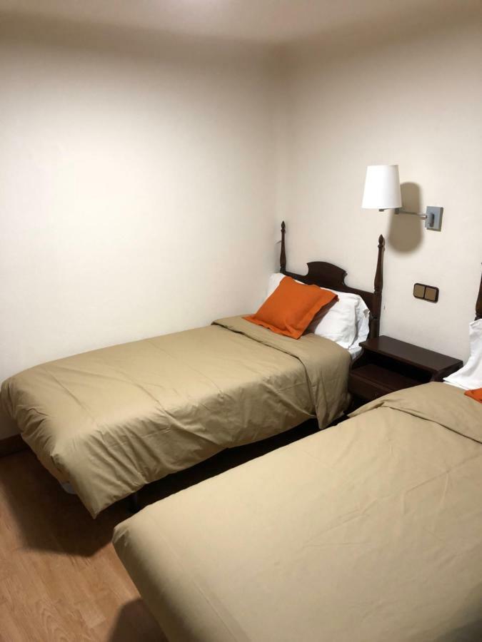 Hostal Di Verena Пучсерда Экстерьер фото