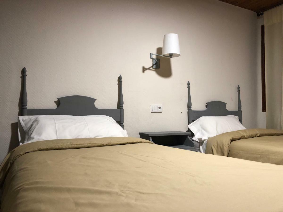 Hostal Di Verena Пучсерда Экстерьер фото