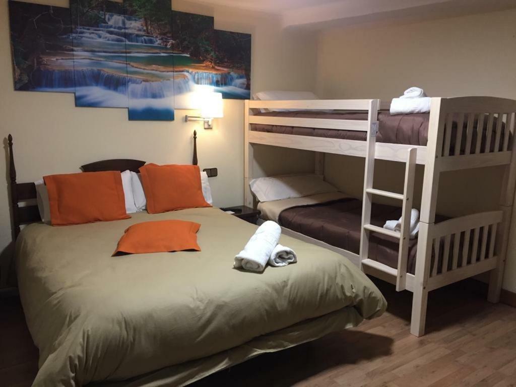 Hostal Di Verena Пучсерда Экстерьер фото