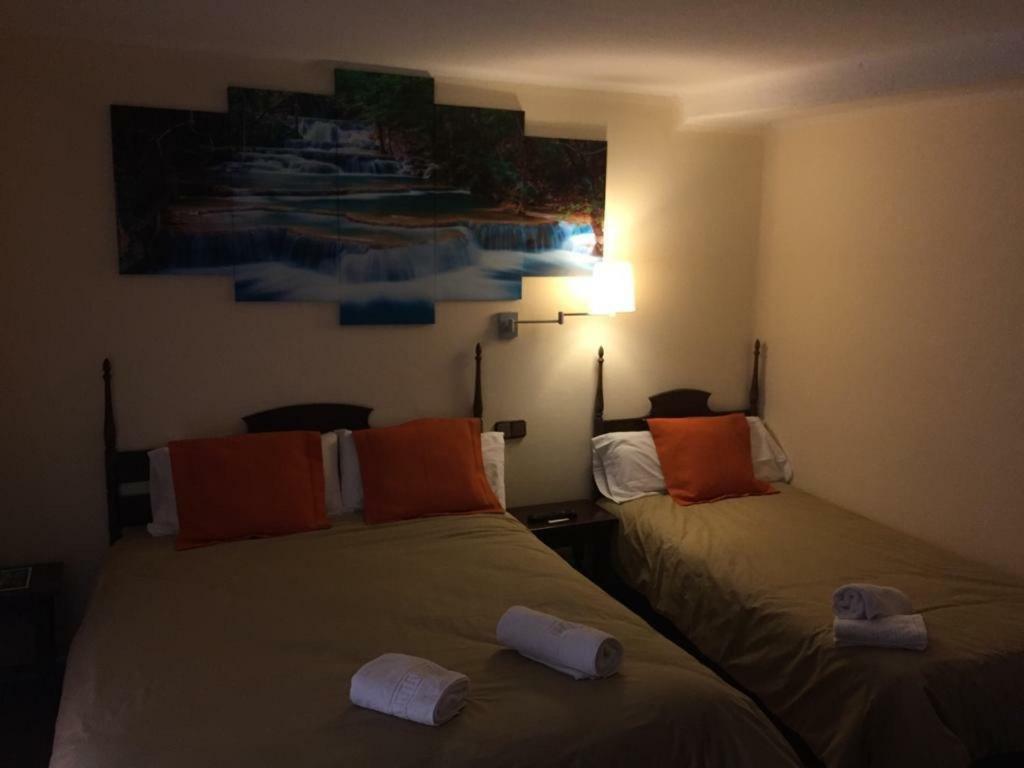 Hostal Di Verena Пучсерда Экстерьер фото